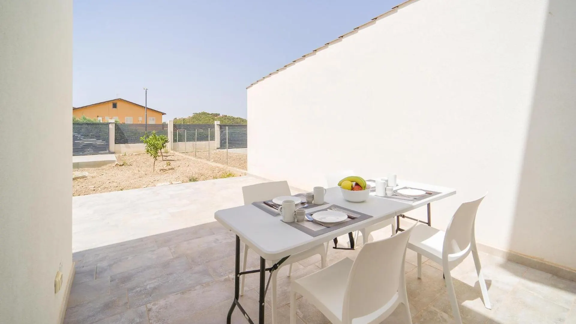 2 Bedroom Pet Friendly Home In Realmonte Italy