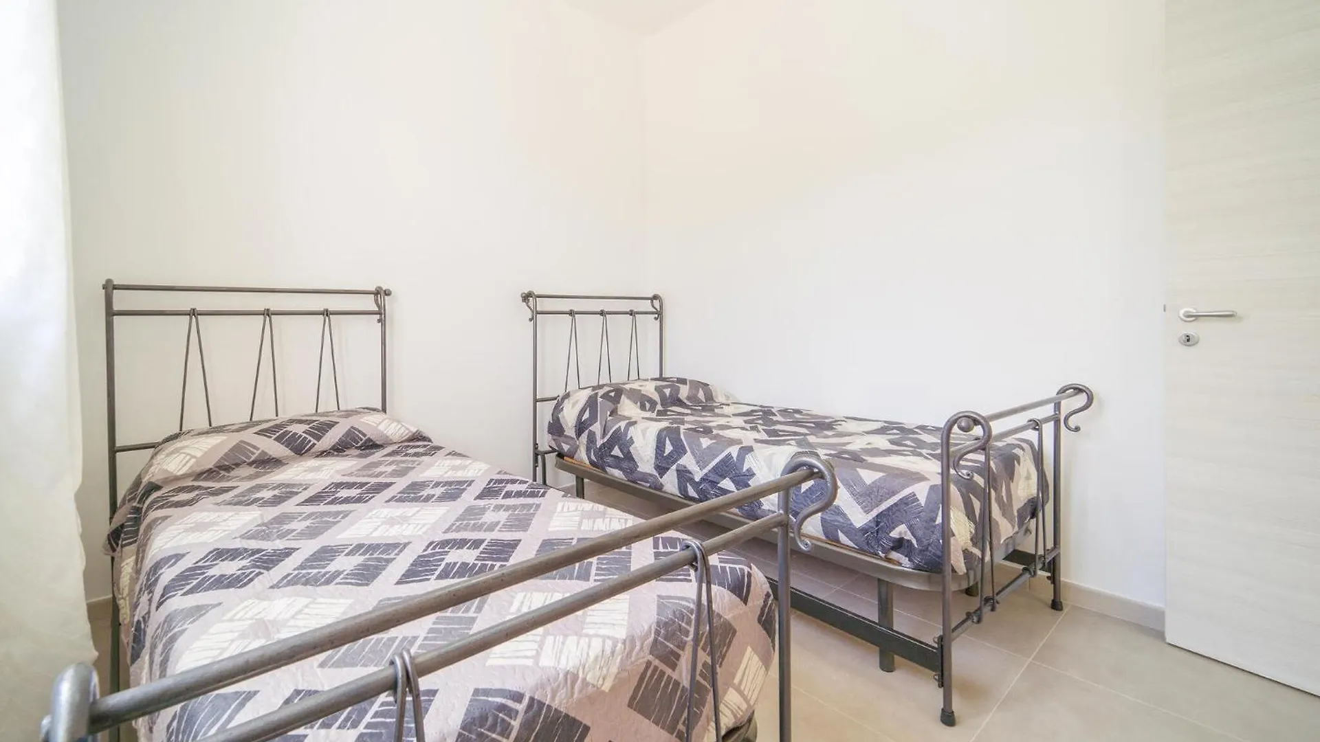 2 Bedroom Pet Friendly Home In Realmonte Holiday home